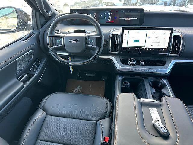 new 2025 Ford Expedition car, priced at $84,940