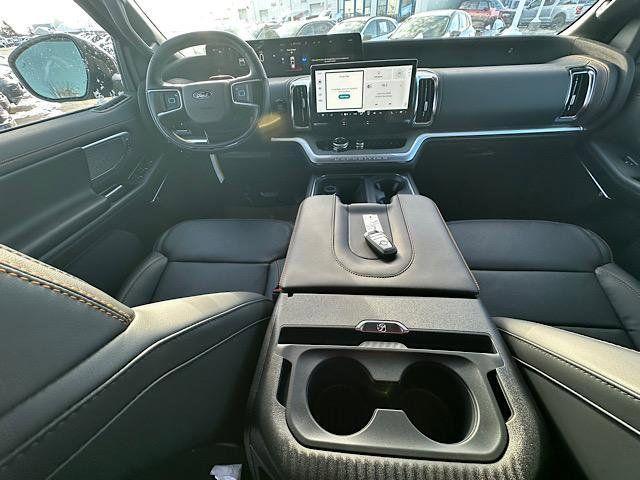 new 2025 Ford Expedition car, priced at $84,940