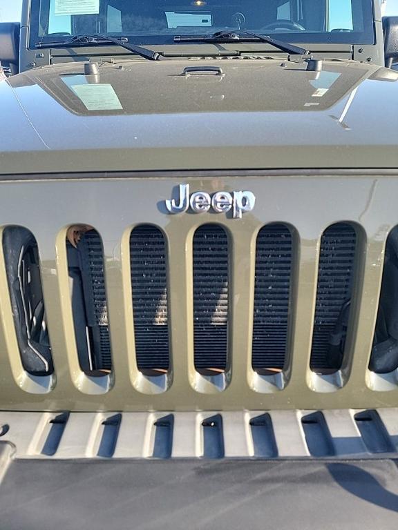 used 2015 Jeep Wrangler Unlimited car, priced at $17,999