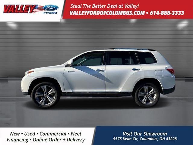 used 2013 Toyota Highlander car, priced at $15,520