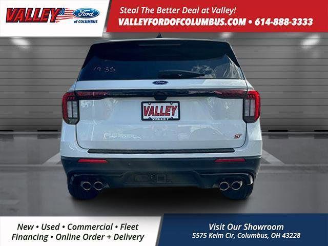 new 2025 Ford Explorer car, priced at $59,955