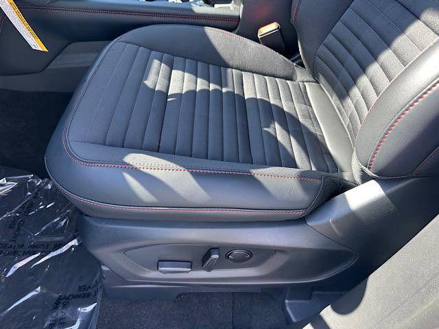 new 2025 Ford Explorer car, priced at $51,179