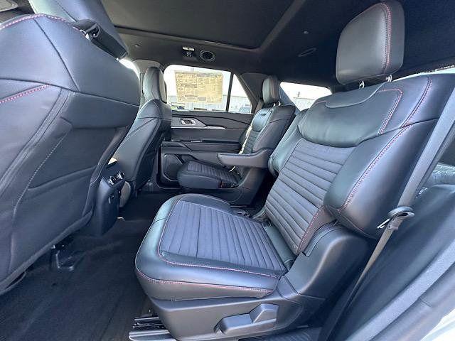 new 2025 Ford Explorer car, priced at $51,179