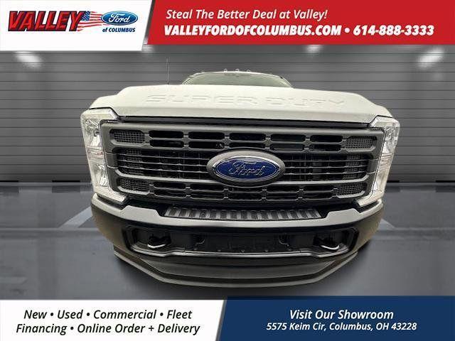new 2025 Ford F-350 car, priced at $53,150