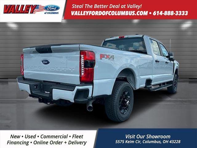 new 2025 Ford F-250 car, priced at $60,900