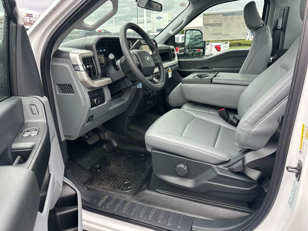 new 2025 Ford F-250 car, priced at $52,245