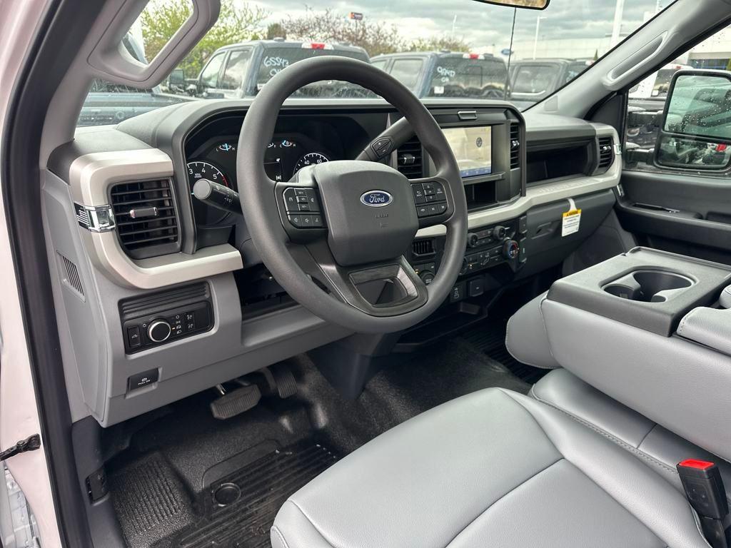 new 2025 Ford F-250 car, priced at $52,245