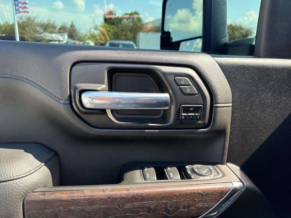 used 2023 GMC Sierra 2500 car, priced at $63,988
