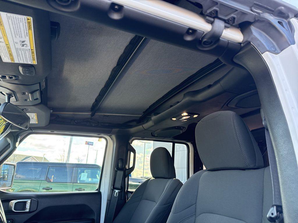 used 2021 Jeep Wrangler Unlimited car, priced at $27,999