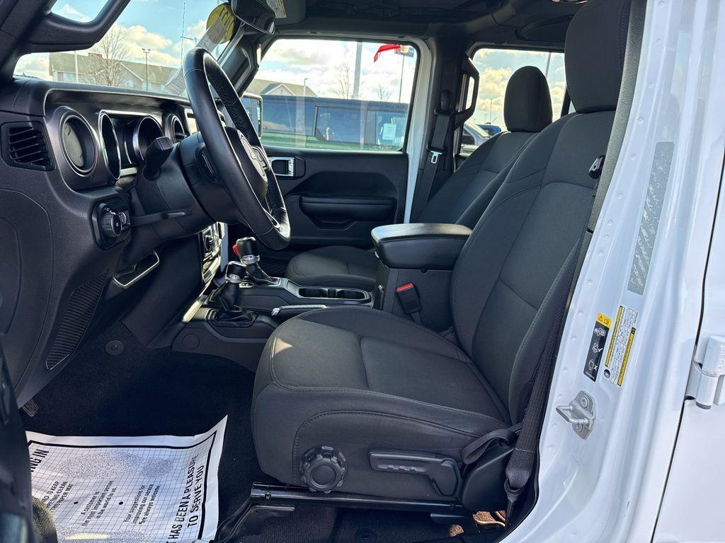 used 2021 Jeep Wrangler Unlimited car, priced at $27,999