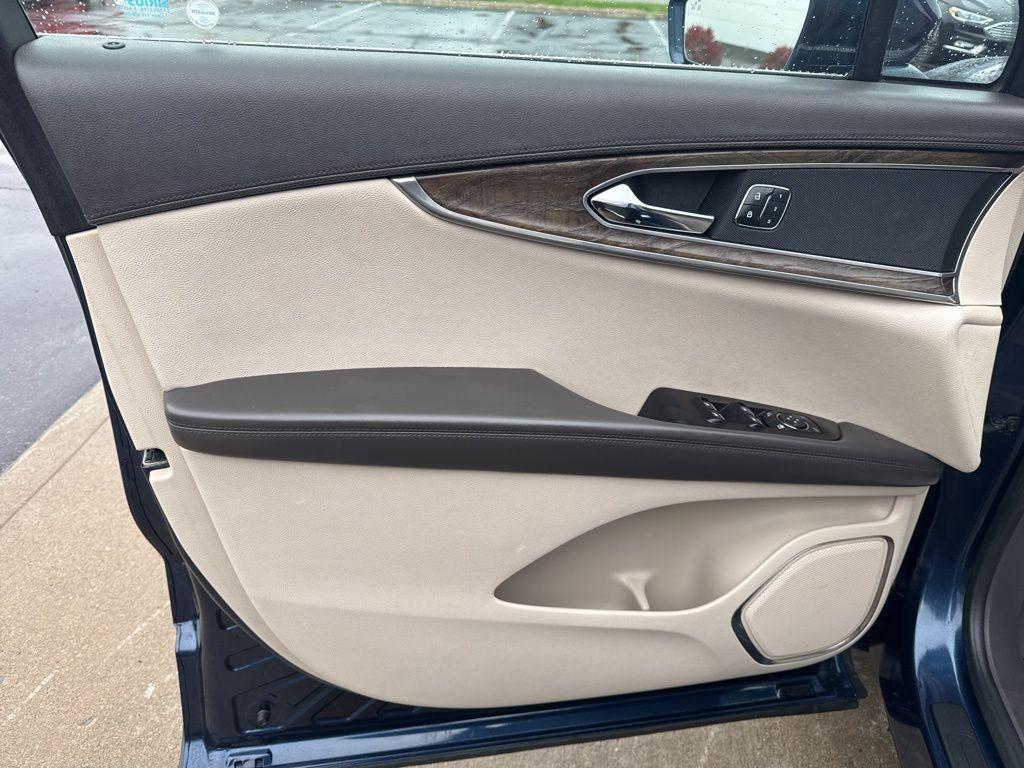 used 2017 Lincoln MKX car, priced at $10,999