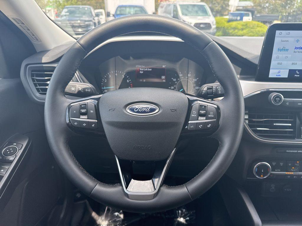 used 2022 Ford Escape car, priced at $24,899