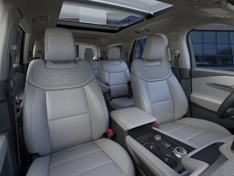 new 2025 Ford Explorer car, priced at $46,870