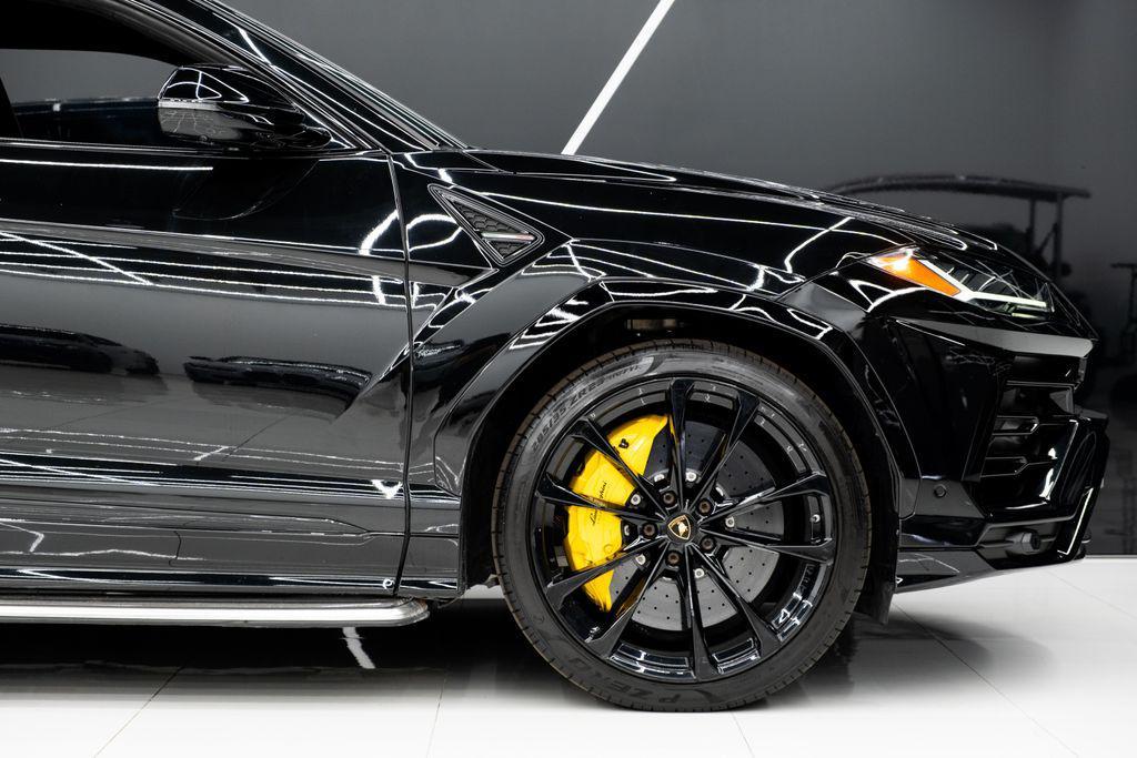 used 2022 Lamborghini Urus car, priced at $179,980