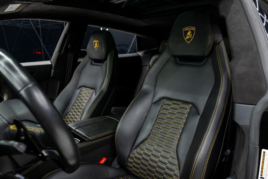 used 2022 Lamborghini Urus car, priced at $179,980