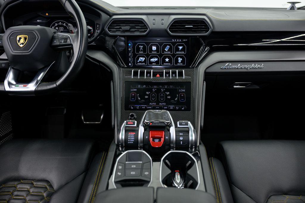 used 2022 Lamborghini Urus car, priced at $179,980