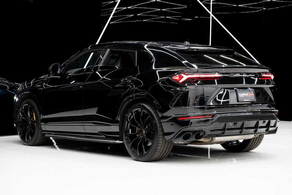 used 2022 Lamborghini Urus car, priced at $179,980