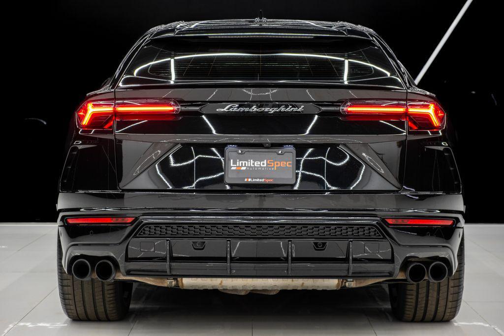 used 2022 Lamborghini Urus car, priced at $179,980