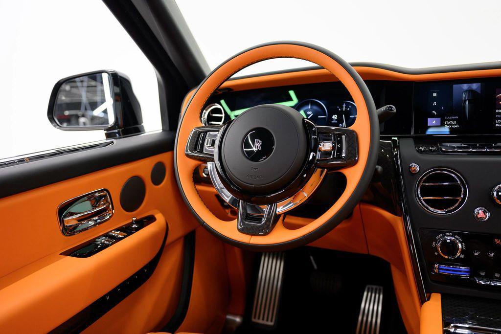 used 2025 Rolls-Royce Cullinan car, priced at $499,980