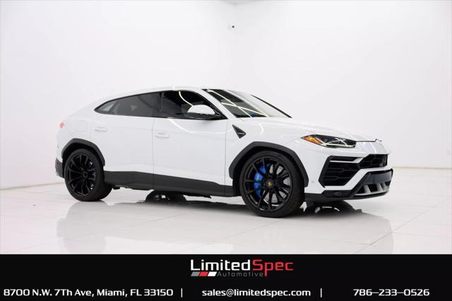 used 2022 Lamborghini Urus car, priced at $169,980
