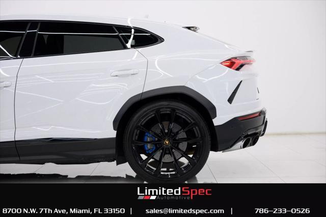 used 2022 Lamborghini Urus car, priced at $169,980