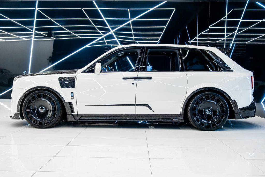 used 2025 Rolls-Royce Cullinan car, priced at $899,980