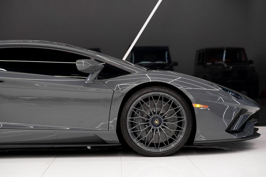 used 2020 Lamborghini Aventador S car, priced at $459,980