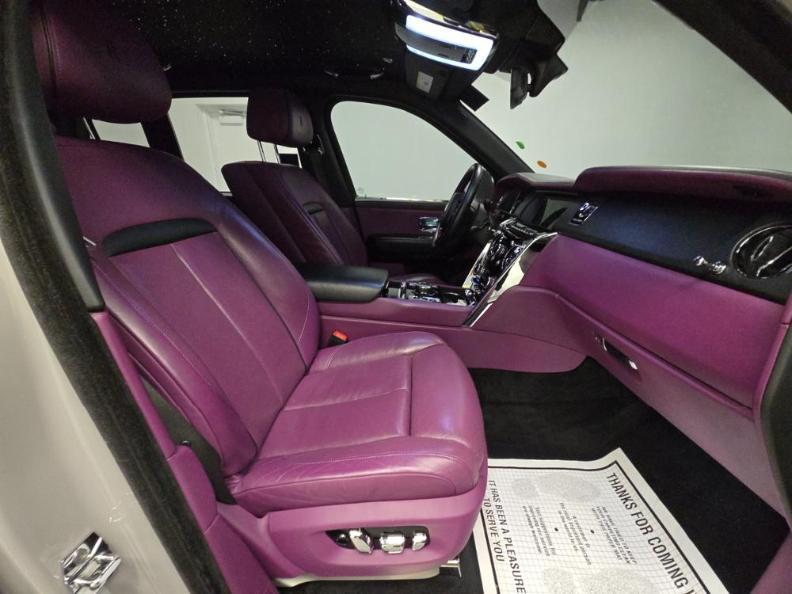 used 2023 Rolls-Royce Cullinan car, priced at $279,980