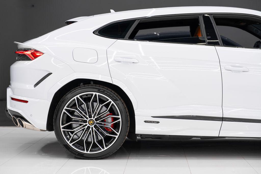 used 2025 Lamborghini Urus car, priced at $339,980