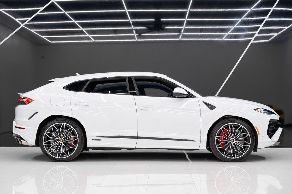 used 2025 Lamborghini Urus car, priced at $339,980