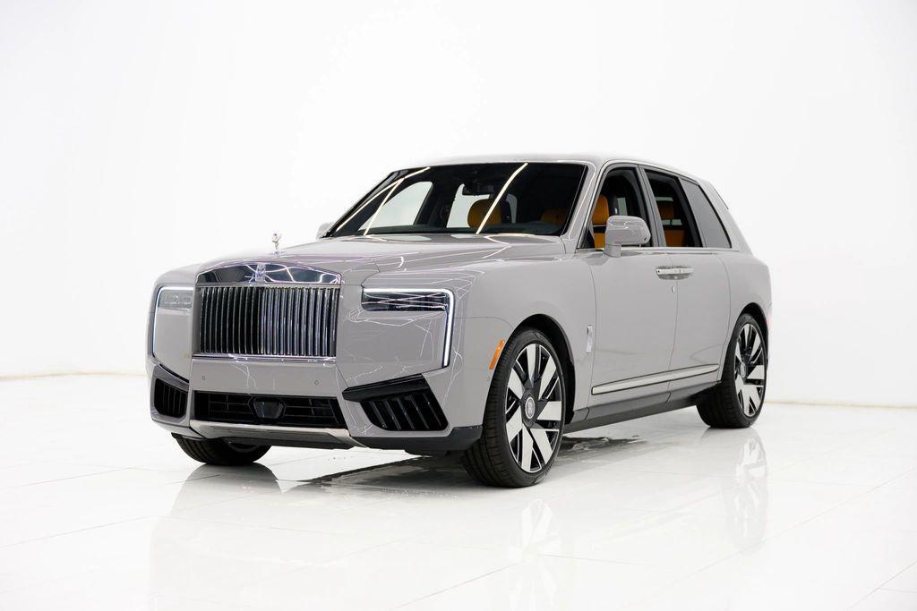 used 2025 Rolls-Royce Cullinan car, priced at $489,980