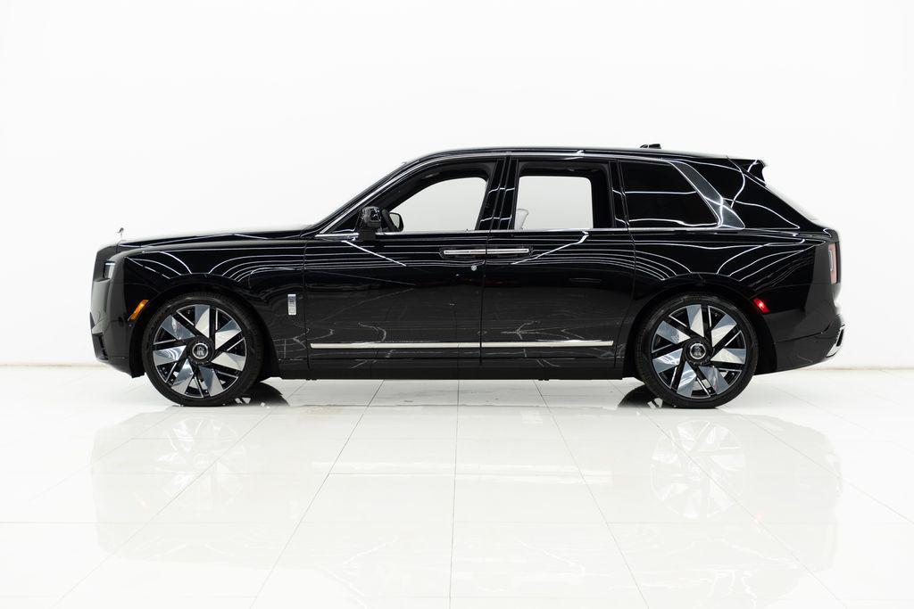 used 2025 Rolls-Royce Cullinan car, priced at $439,980