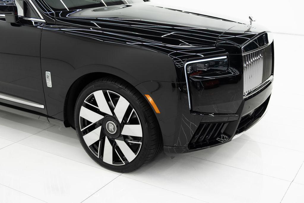used 2025 Rolls-Royce Cullinan car, priced at $439,980