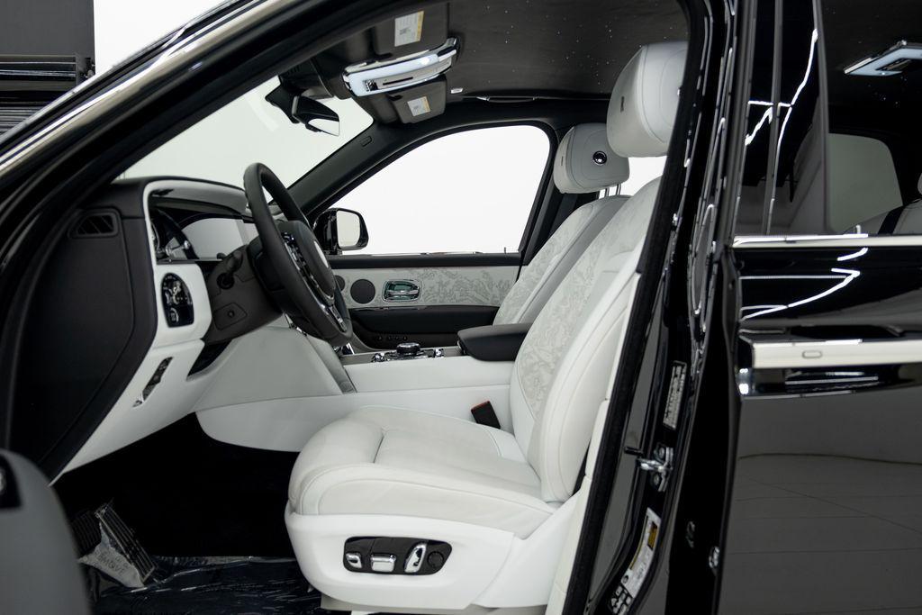 used 2025 Rolls-Royce Cullinan car, priced at $439,980