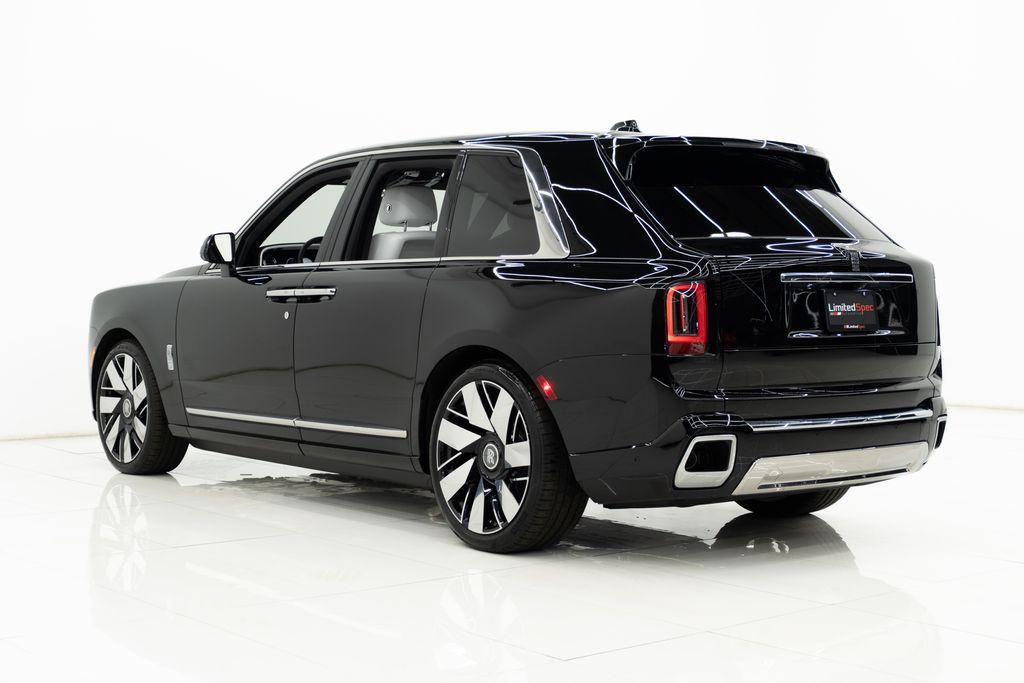 used 2025 Rolls-Royce Cullinan car, priced at $439,980