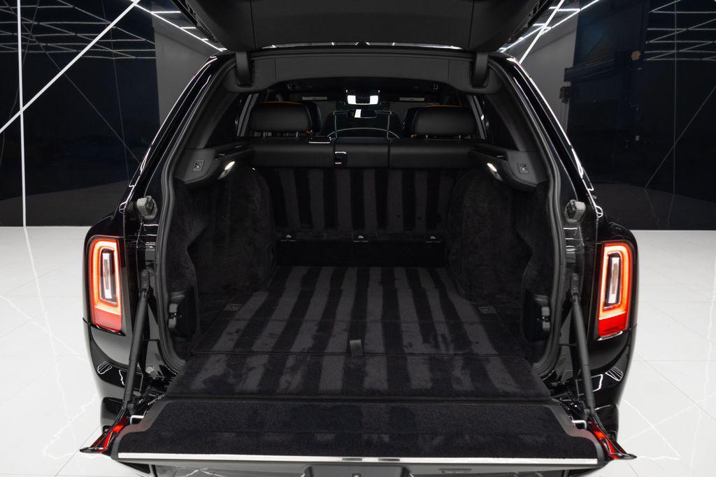 used 2020 Rolls-Royce Cullinan car, priced at $299,980