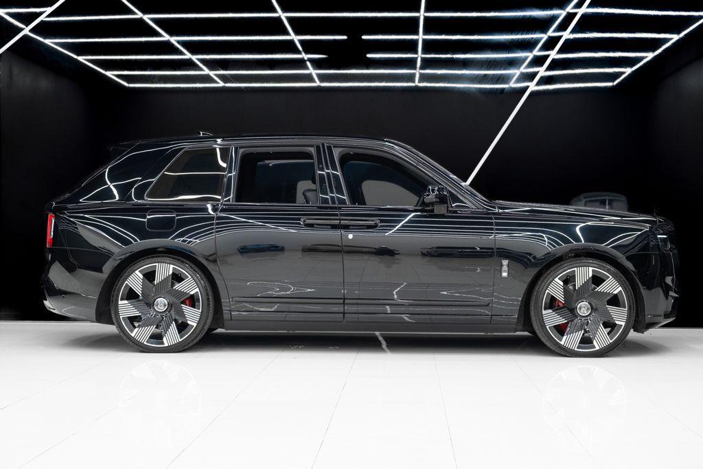 used 2020 Rolls-Royce Cullinan car, priced at $299,980