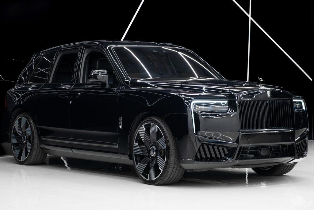 used 2020 Rolls-Royce Cullinan car, priced at $299,980