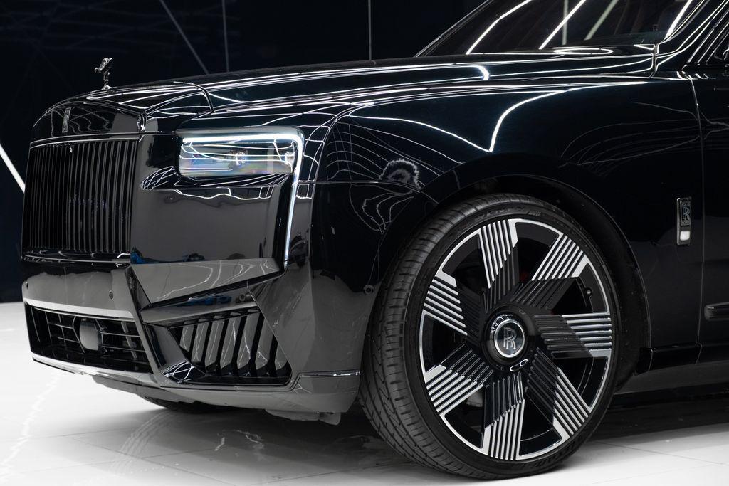 used 2020 Rolls-Royce Cullinan car, priced at $299,980