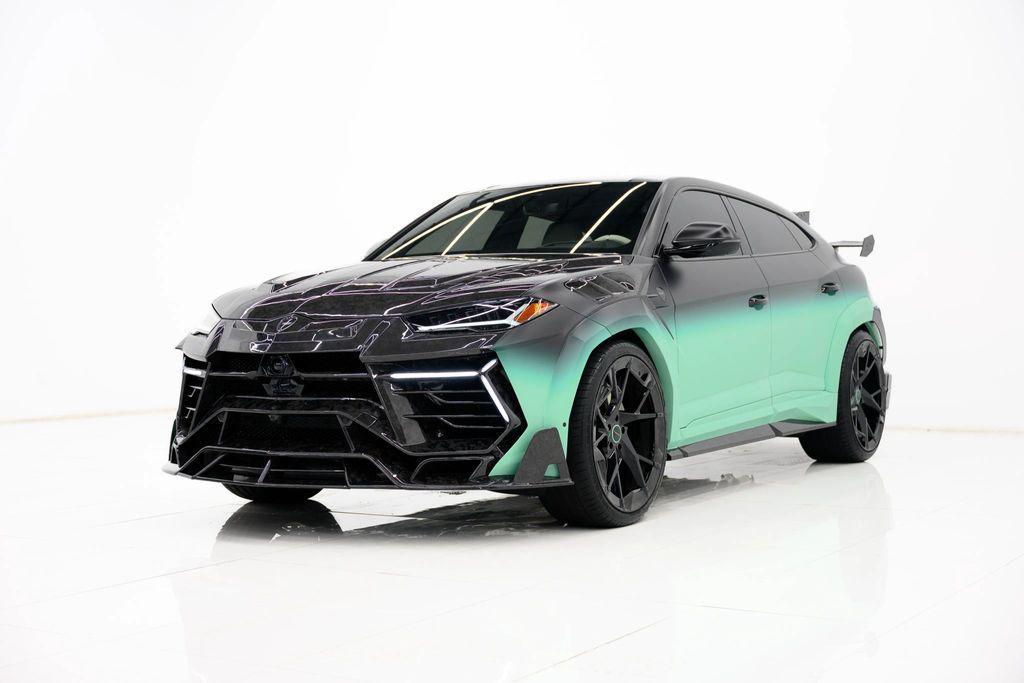 used 2024 Lamborghini Urus car, priced at $499,980