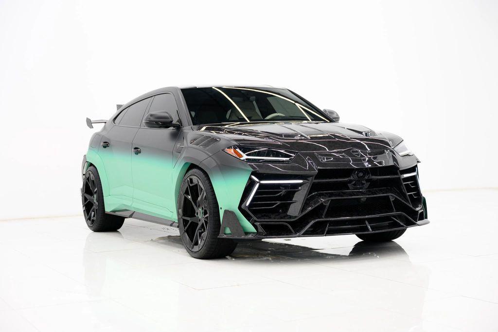 used 2024 Lamborghini Urus car, priced at $499,980