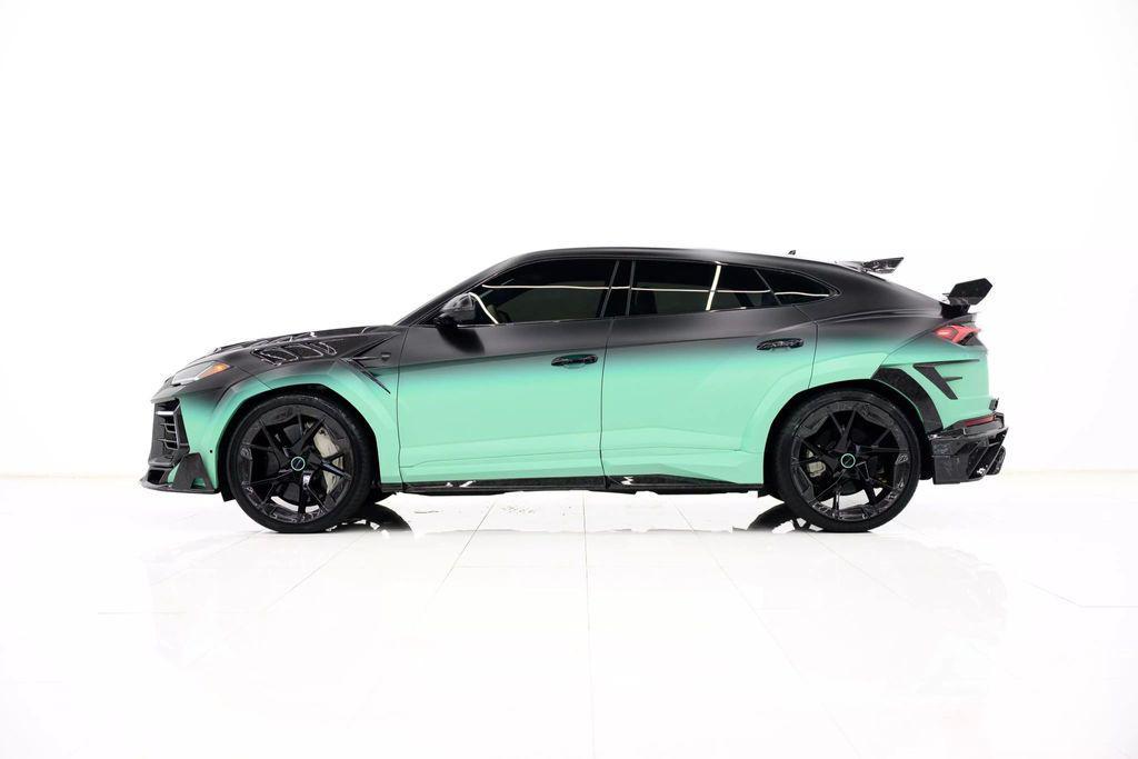 used 2024 Lamborghini Urus car, priced at $499,980