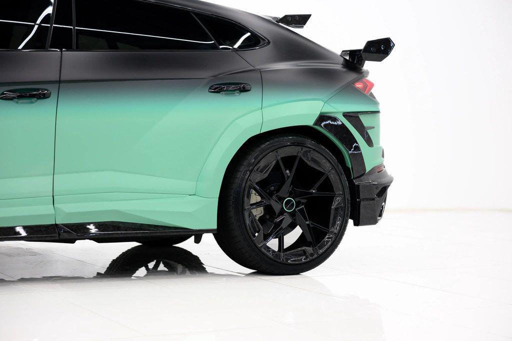 used 2024 Lamborghini Urus car, priced at $499,980