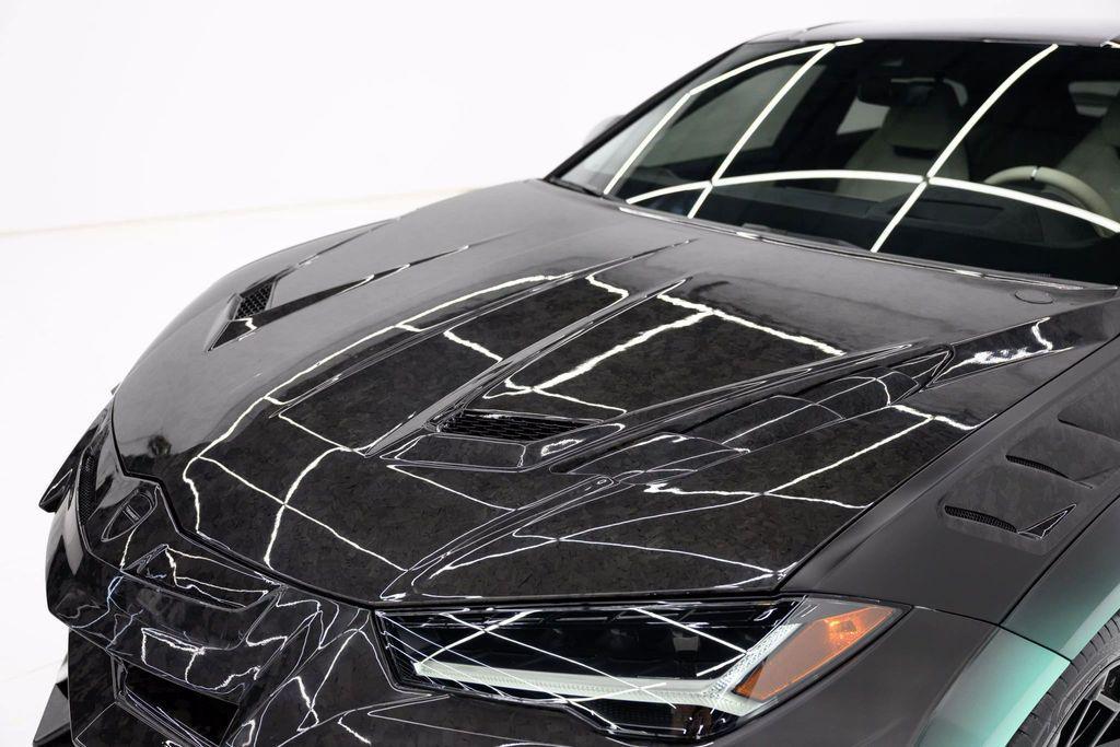 used 2024 Lamborghini Urus car, priced at $499,980