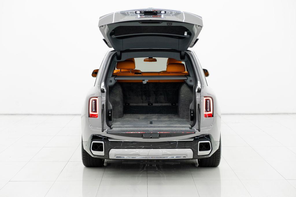 used 2025 Rolls-Royce Cullinan car, priced at $479,980