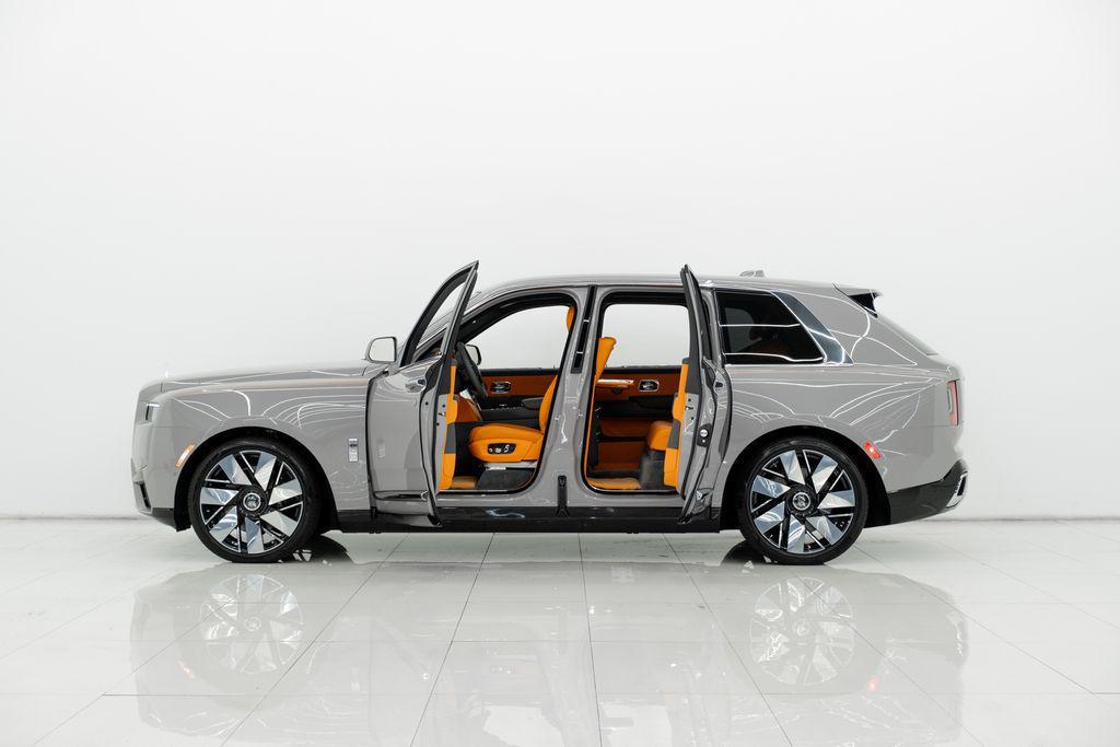 used 2025 Rolls-Royce Cullinan car, priced at $479,980
