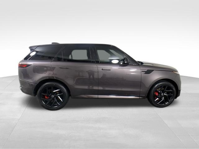 new 2025 Land Rover Range Rover Sport car, priced at $106,955