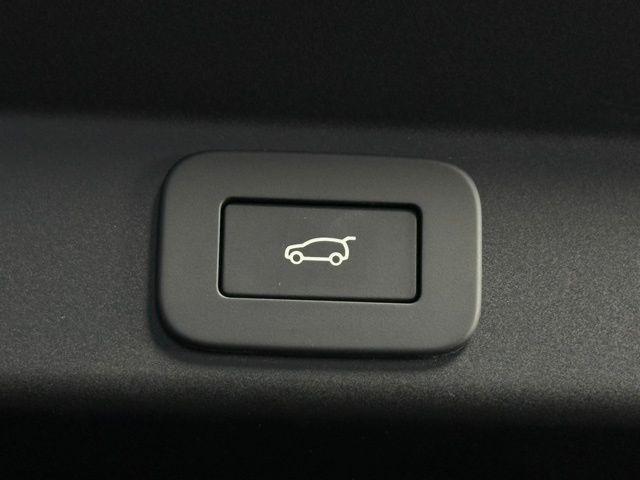 new 2025 Land Rover Range Rover Sport car, priced at $187,725