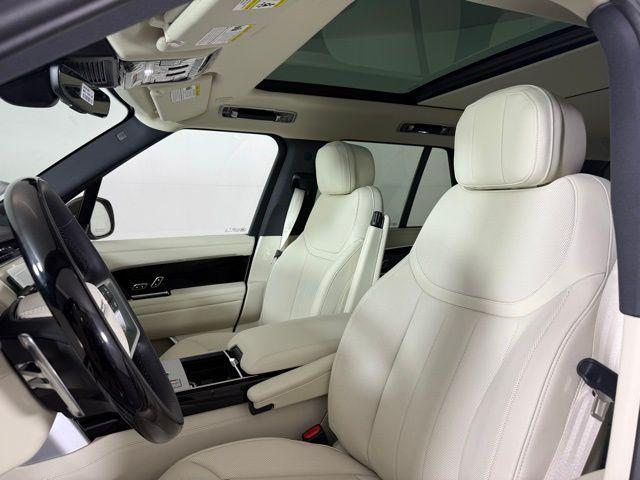 new 2025 Land Rover Range Rover car