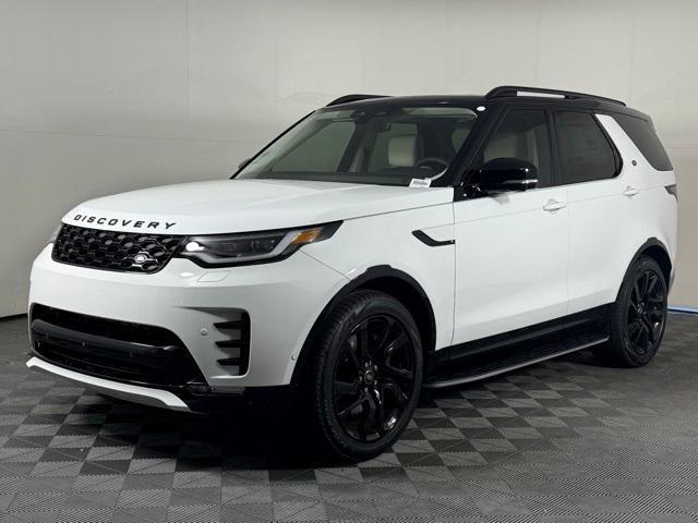 new 2025 Land Rover Discovery car, priced at $76,625
